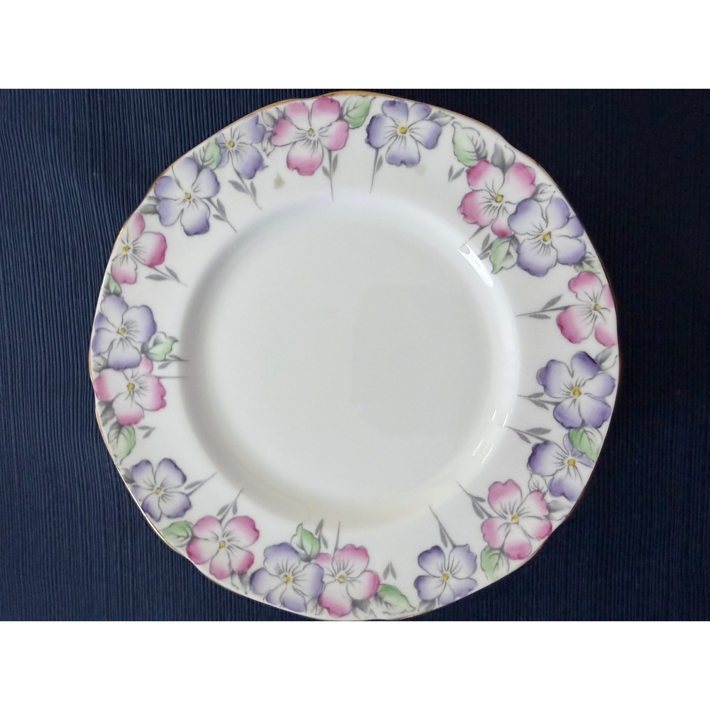 Paragon Fine English Tea Bone China VINTAGE Plates 6" Set of 7 Sweet Pea Floral - Picture 4 of 6